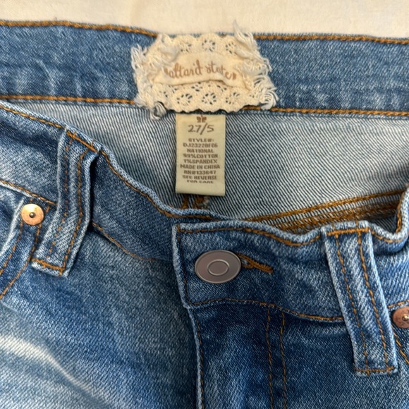 Jeans - Picture 2 of 4